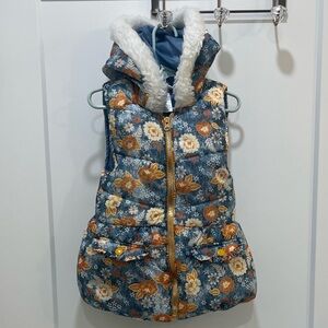 Floral Puffer Quilted Vest with Pockets by Little Lass, Size 6